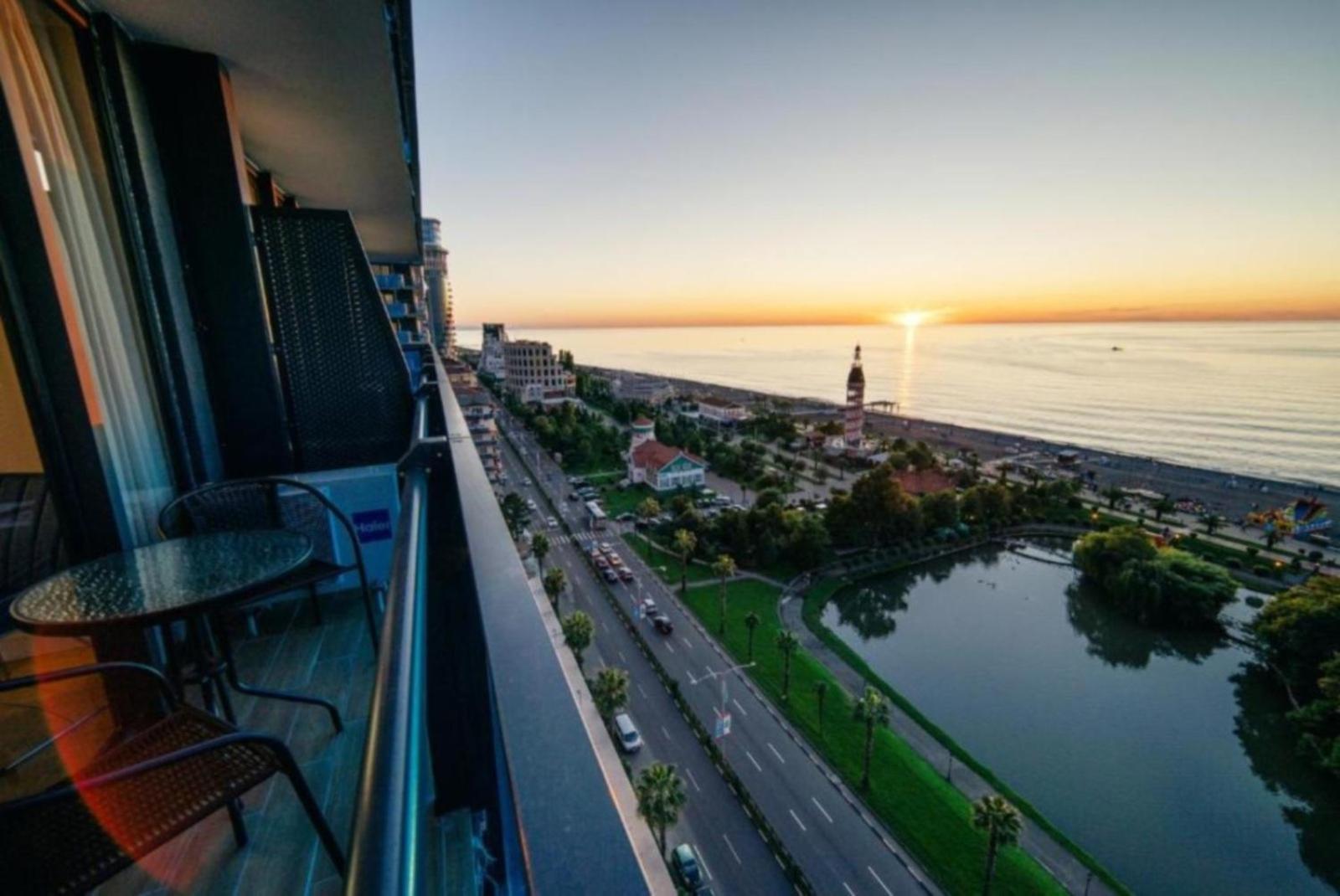 Orbi City Panoramic View 바투미 외부 사진